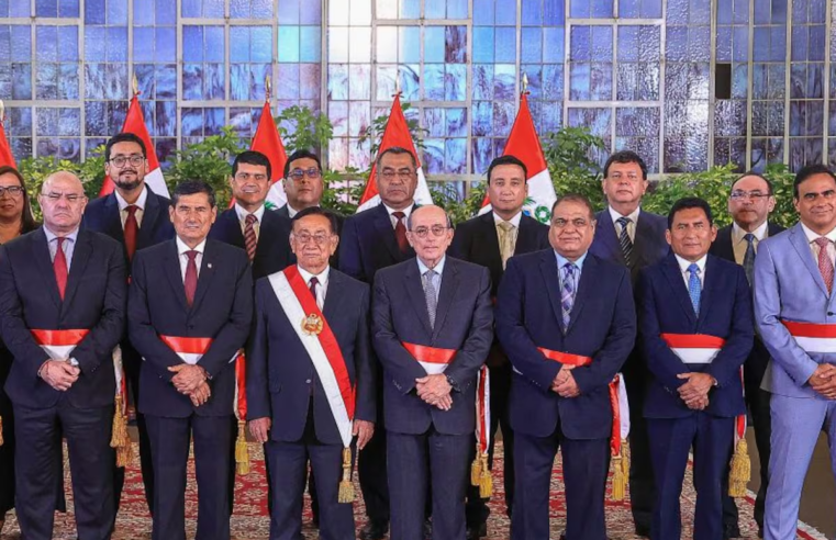 Diez ministros del gabinete Arroyo registran investigaciones fiscales o procesos en trámite