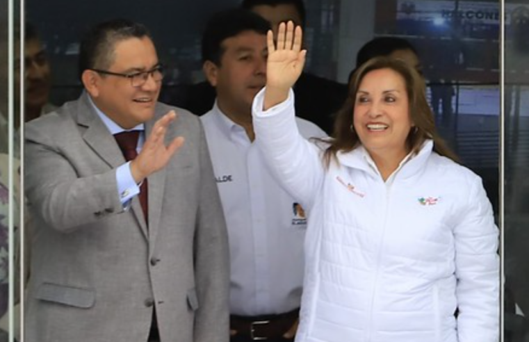 Admiten denuncia contra Boluarte y Santiváñez por el caso ‘El Cofre’