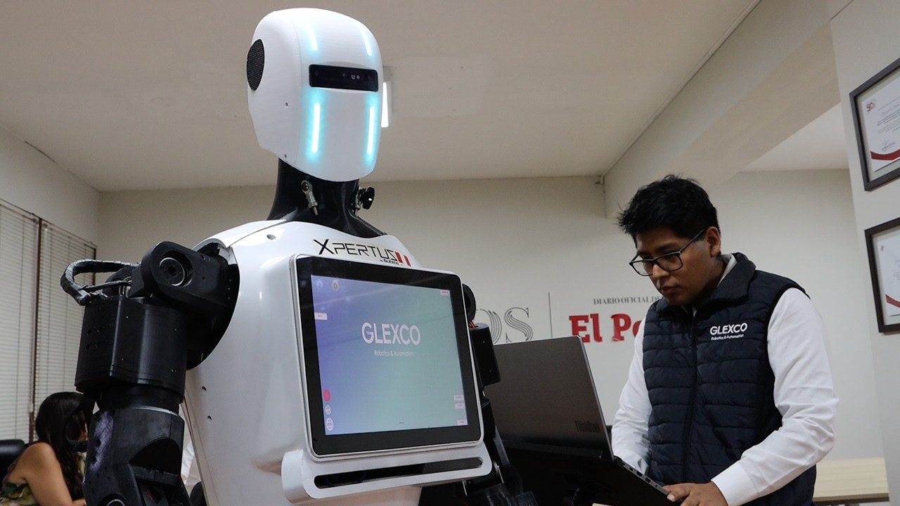 JNE incorpora robot peruano para promover el voto informado en comicios