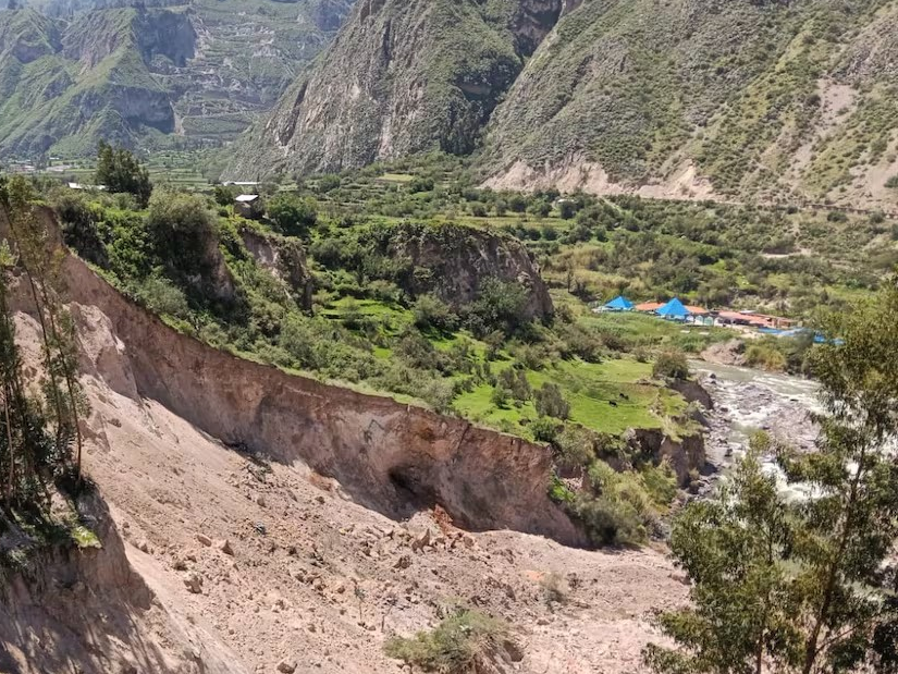 Deslizamiento por lluvias destruye canales de riego y afecta cultivos en Huaynacotas
