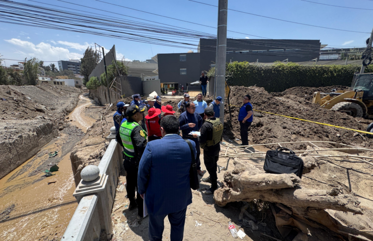 Denuncian al colegio Lord Byron por dejar barro cerca al cauce de la torrentera Chullo