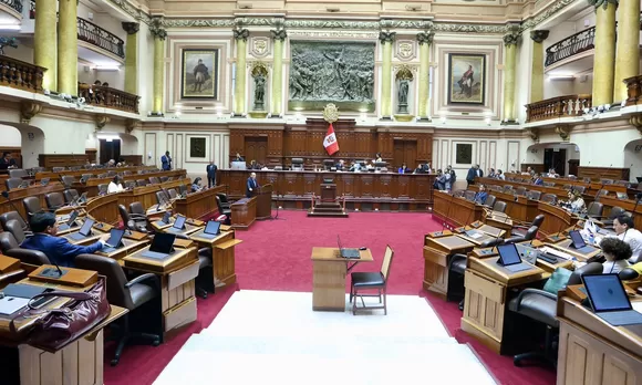 Congreso aprueba gratificaciones y CTS para trabajadores del régimen CAS