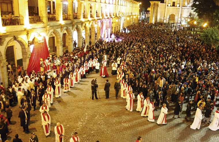 Arequipa inicia hoy celebraciones de Semana Santa con escenificación del vía crucis