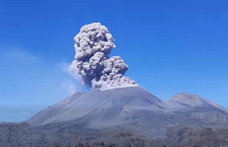 Volcán Sabancaya registra cuarta explosión en poco más de 24 horas