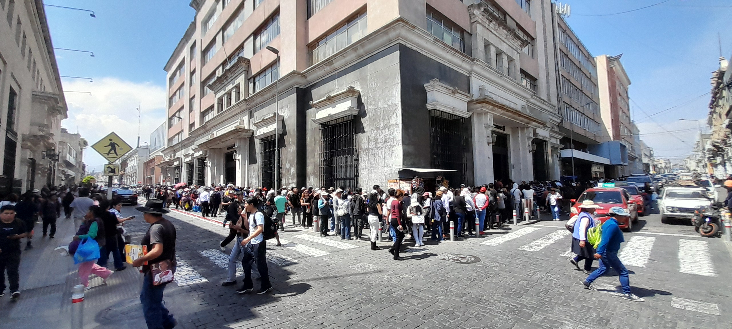 Reniec atenderá este sábado y domingo para entrega de DNI