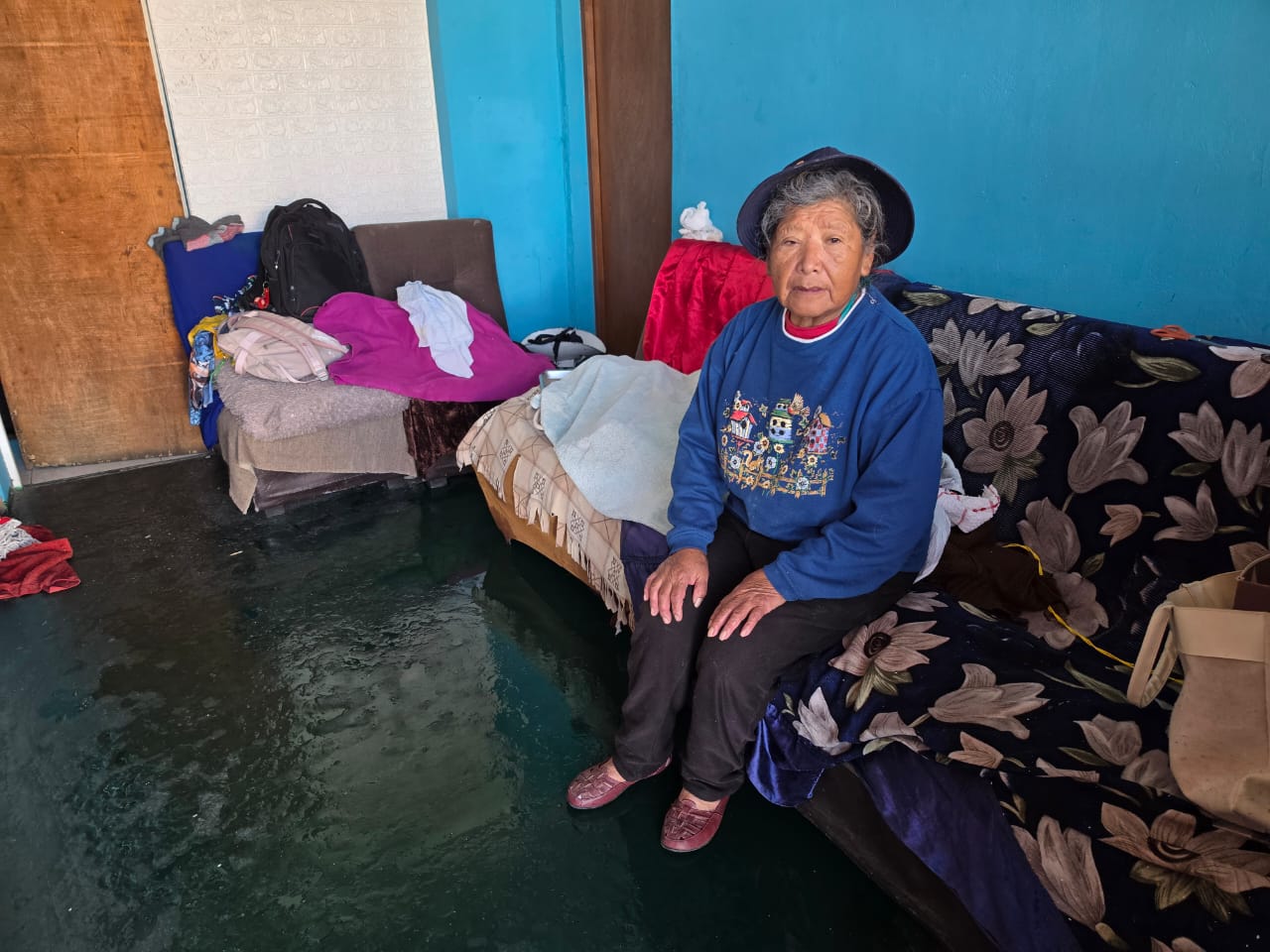 Robo de medidor provoca inundación en vivienda de Socabaya