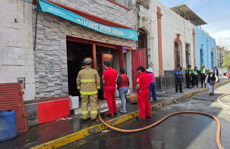 Corto circuito provocó incendio en el Cercado de Arequipa