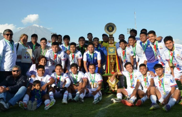 Real Católica campeón con triunfo sobre el favorito en Cayma