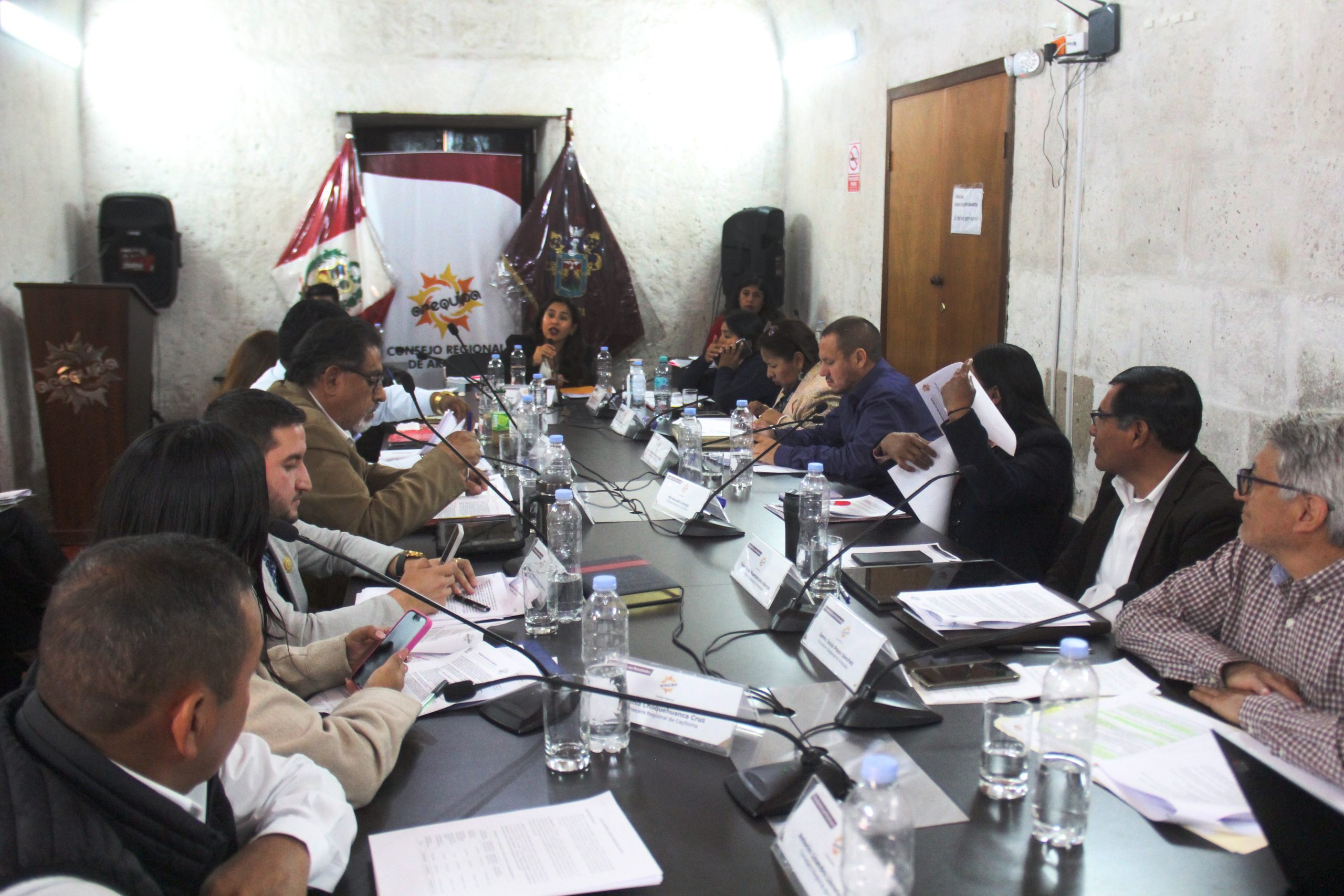 Crean comisión para investigar contratos del GRA con empresa vinculada a obras paralizadas