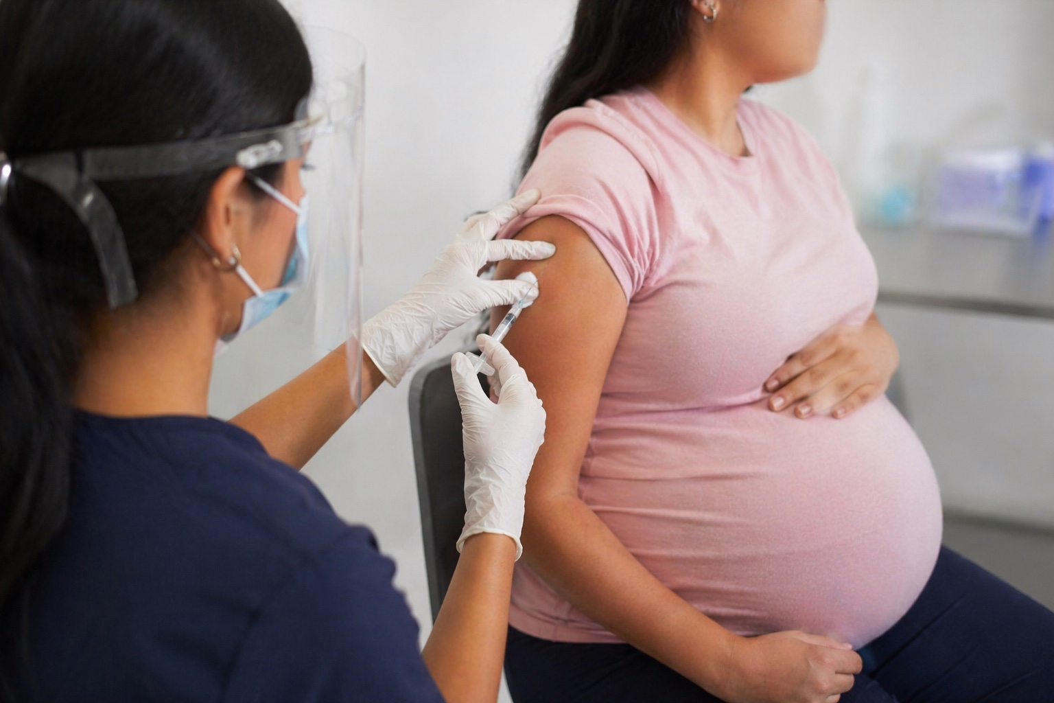 Arequipa inicia vacunación a gestantes contra el temido Virus Sincicial