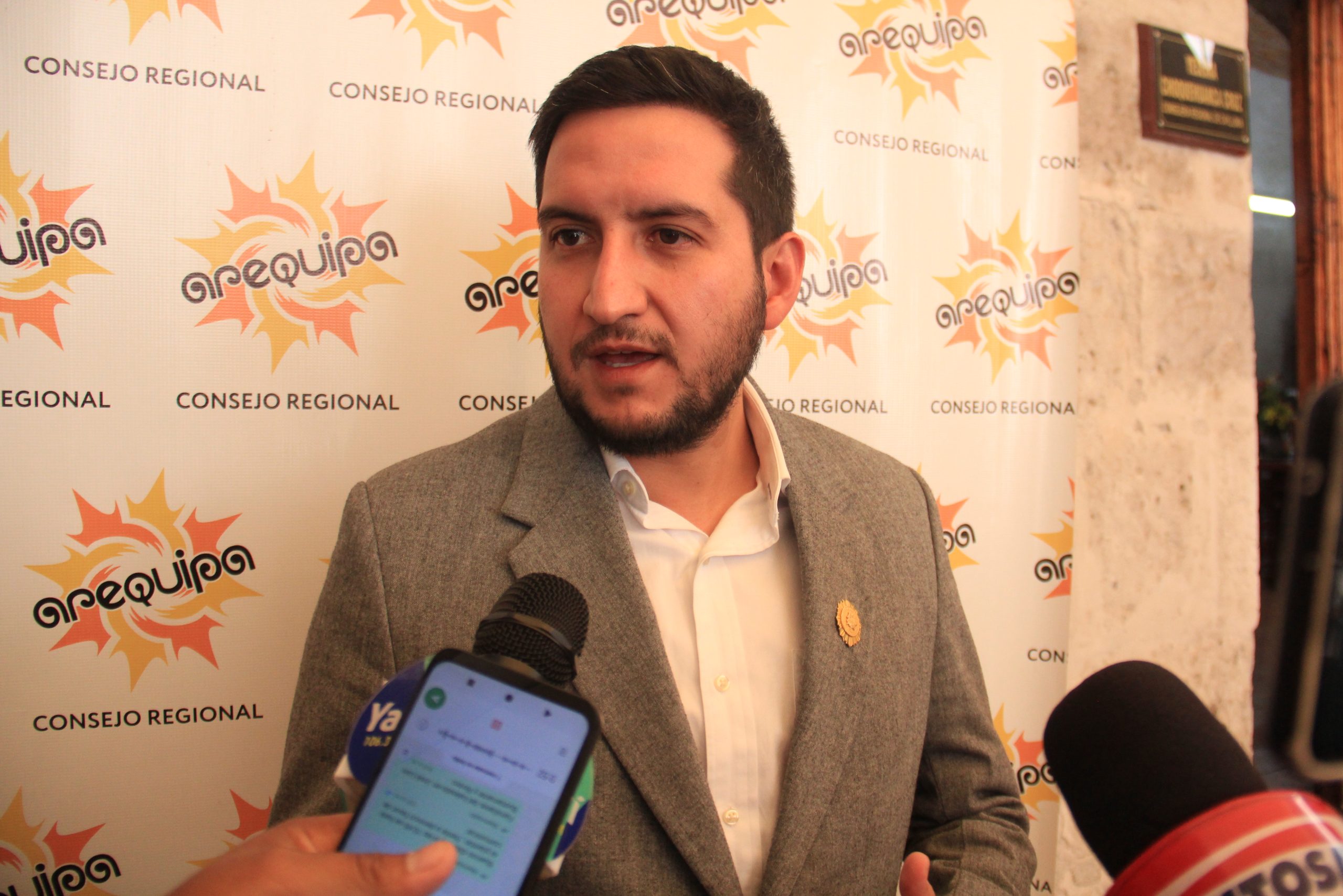 Cuestionan demora y falta de información en robo cibernético al GRA