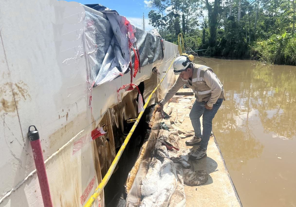 OEFA ordena entrega de agua por derrame de petróleo en el río Amazonas