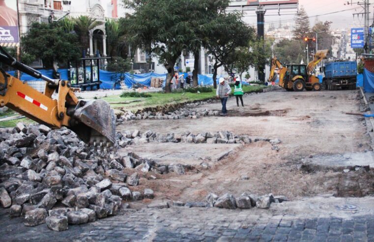 Denuncian a Yanahuara por reemplazar adoquines de piedra