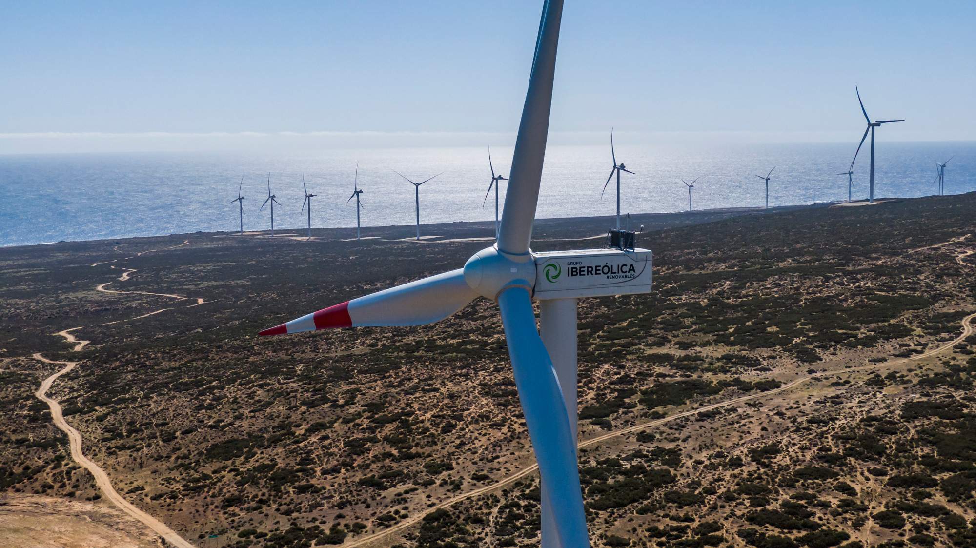 Arequipa se posiciona como polo clave de energía eólica