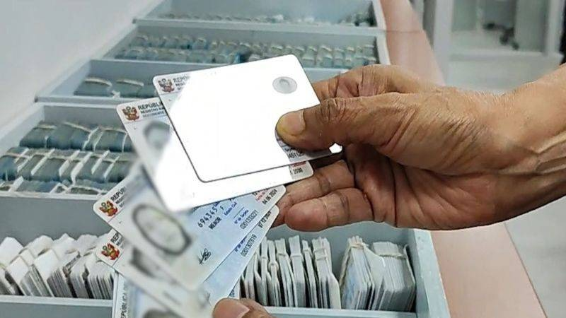 Arequipeños dejan abandonados sus DNI en el Reniec tras la primera vuelta