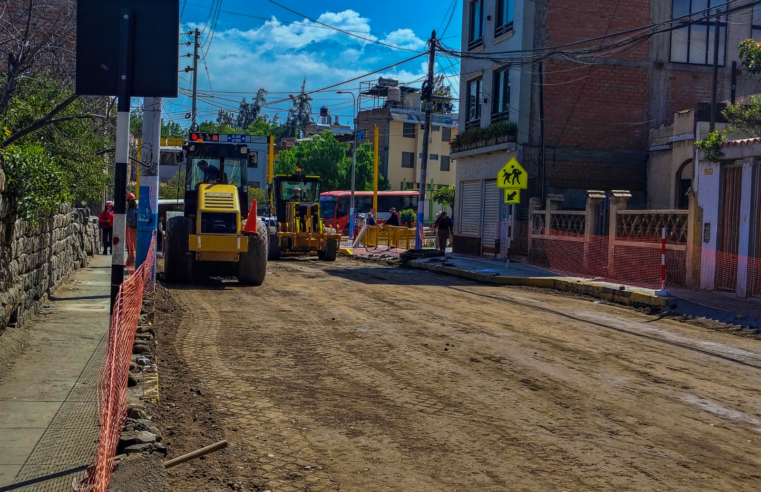 Mejoramiento vial en calle Peral alcanza 30 % de avance y culminará el 26 de abril