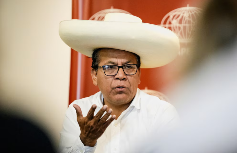 Sánchez amplía ventaja sobre López Aliaga con 30 mil votos de diferencia