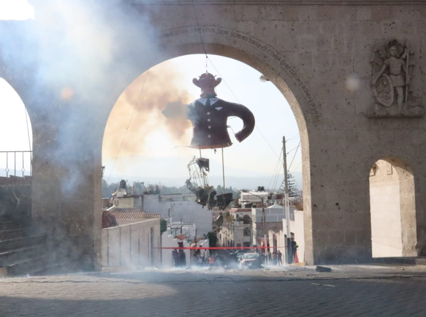 Distritos de Arequipa Arequipa celebran Domingo de Resurrección con quema de Judas