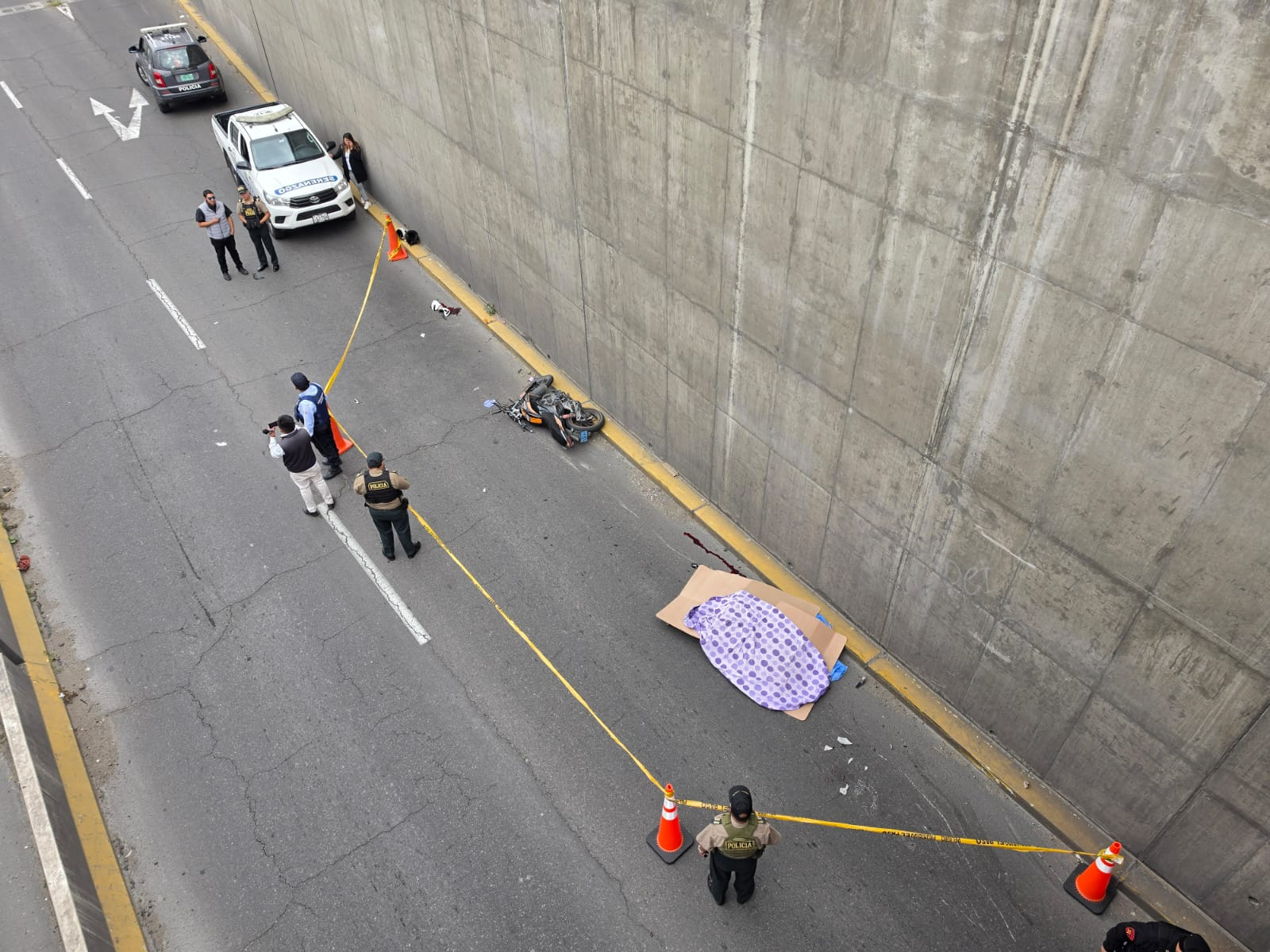 Pareja muere en choque de moto en la Av. Venezuela
