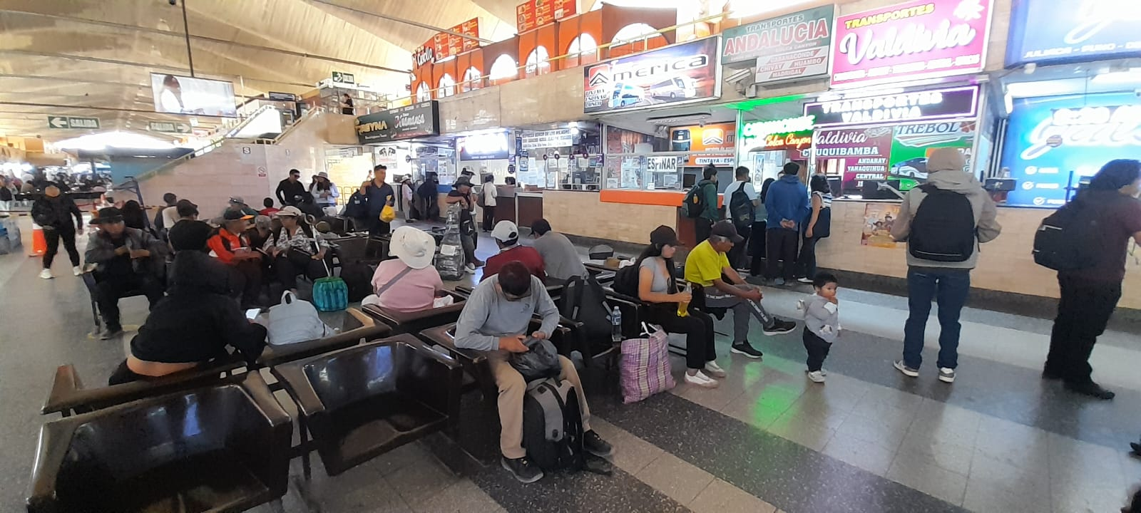 Pasajes interprovinciales suben en más del 50% por elecciones