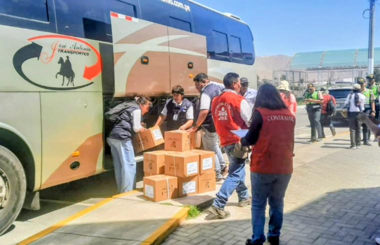 Contraloría supervisa despliegue de material electoral a locales de votación