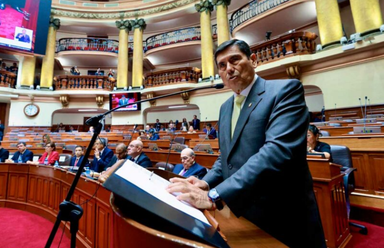 Congreso brinda su respaldo al Gabinete liderado por Luis Arroyo