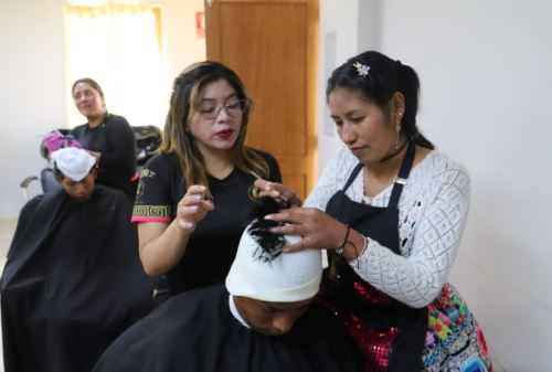 Jóvenes iniciarán emprendimiento para barbería y corte de cabello