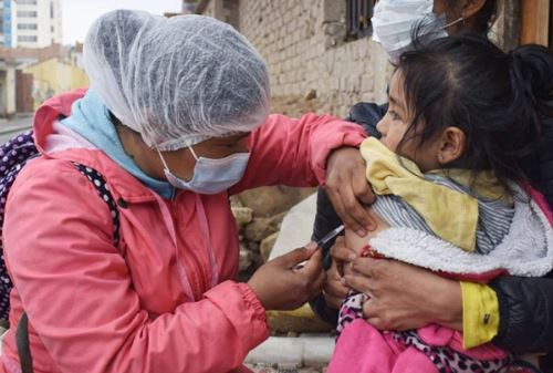 Superan 12 mil dosis aplicadas contra el sarampión y refuerza vacunación casa por casa