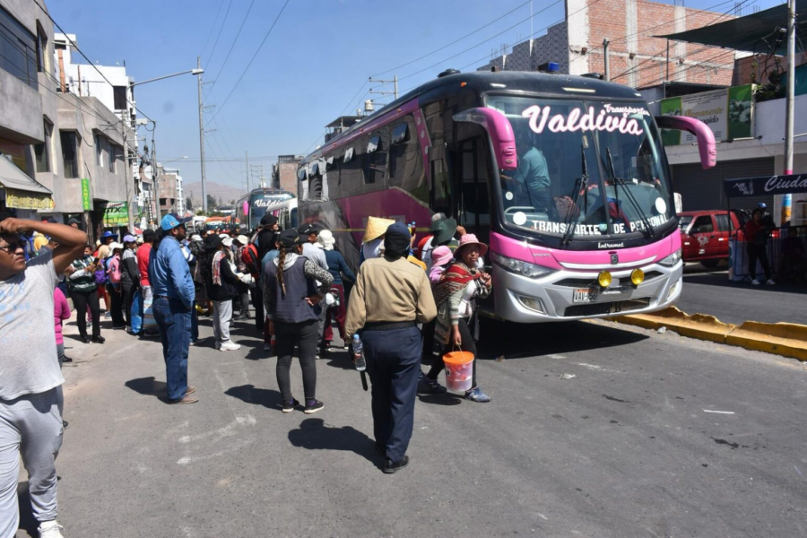VIRGEN DE CHAPI. PNP y MPA enviarán al depósito a vehículos que ...