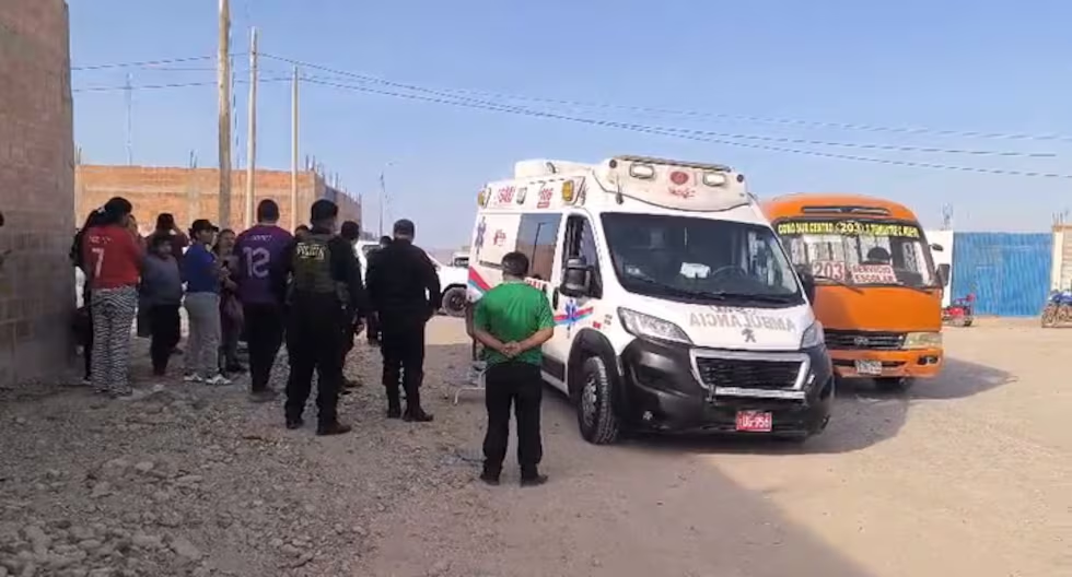 Choque entre bus escolar y patrullero deja 12 estudiantes heridos