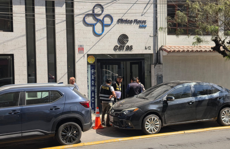 Médico que operó a joven fallecida no figura como cirujano plástico