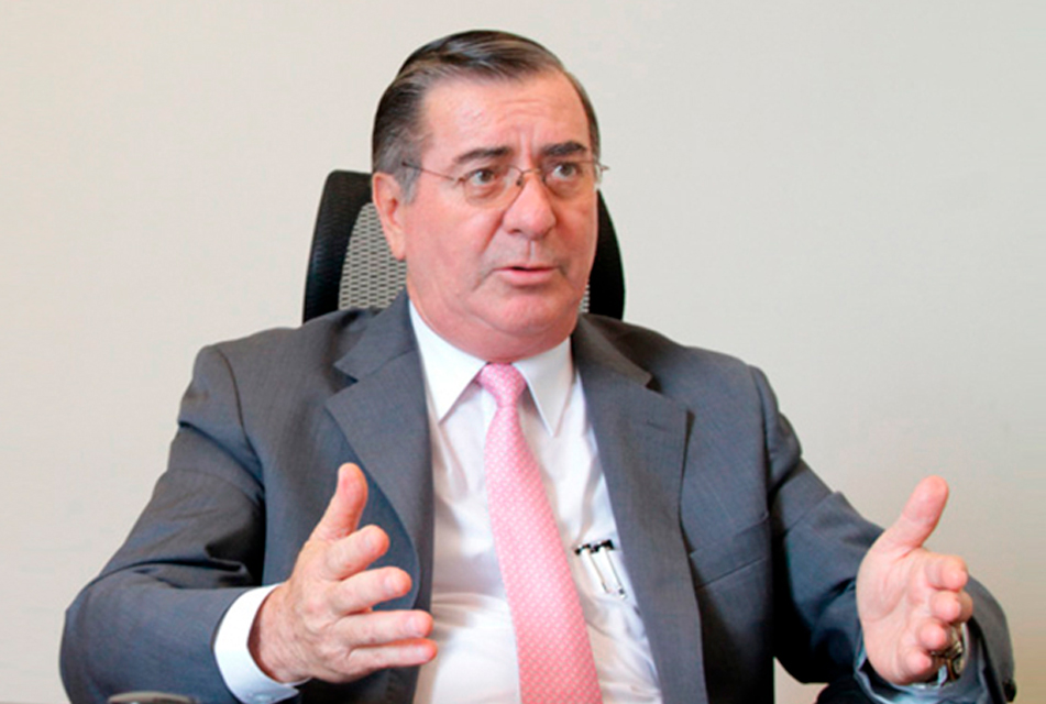 Óscar Valdés cuestiona a Balcázar por crisis ministerial: “Nos dejó mal parados internacionalmente”