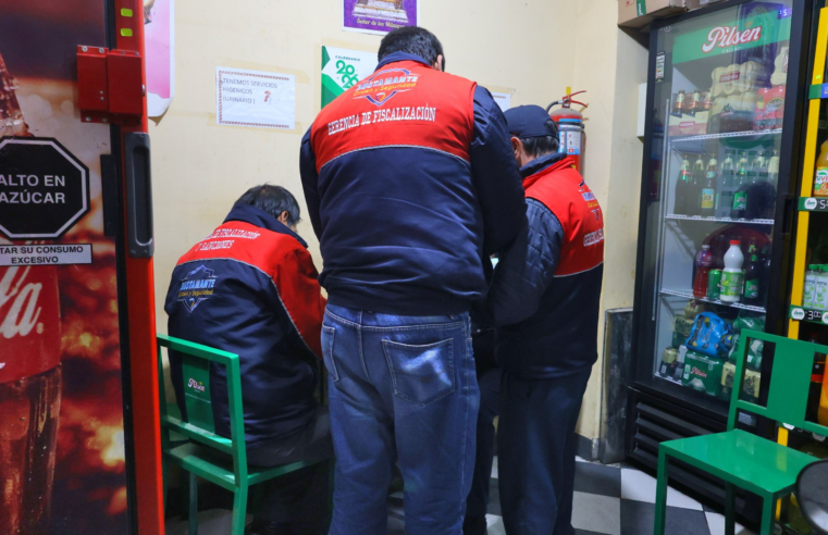 En Bustamante y Rivero clausura bar clandestino que operaba como tienda