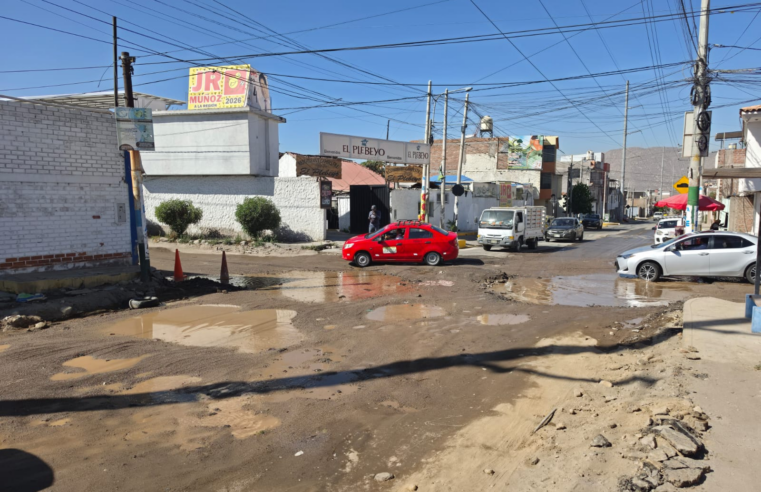 Obra municipal deja vía intransitable en el distrito de Socabaya