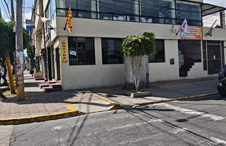 Roban botica y agente bancario en el distrito de Cayma