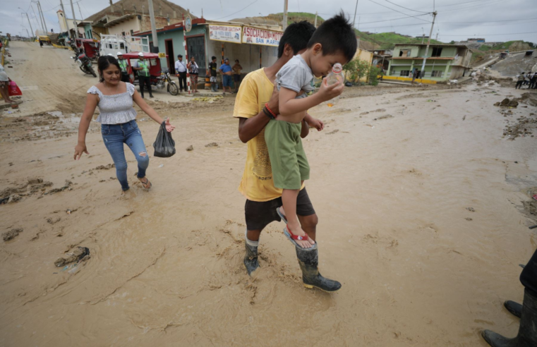 EFEN: El Niño Costero se intensifique a moderado entre mayo y junio