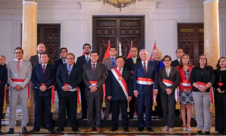 Congresistas advierten posible interpelación a ministros por inasistencia a comisiones