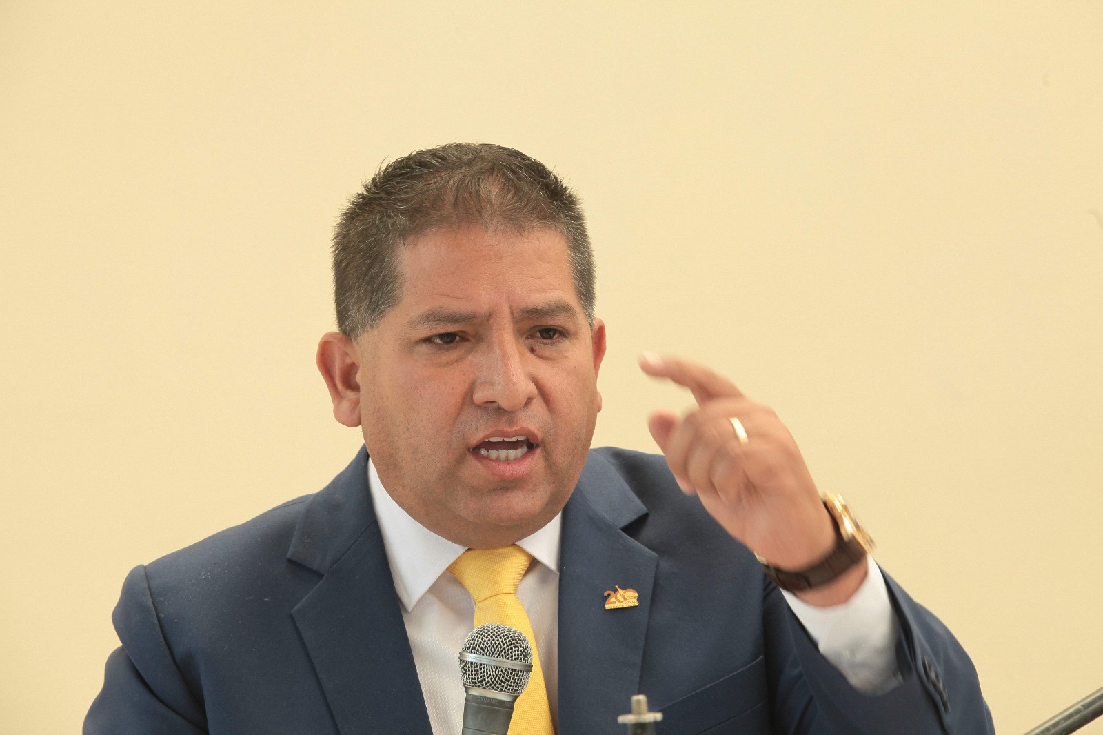 Cayma acelera cierre de gestión con obras en educación, salud y vías