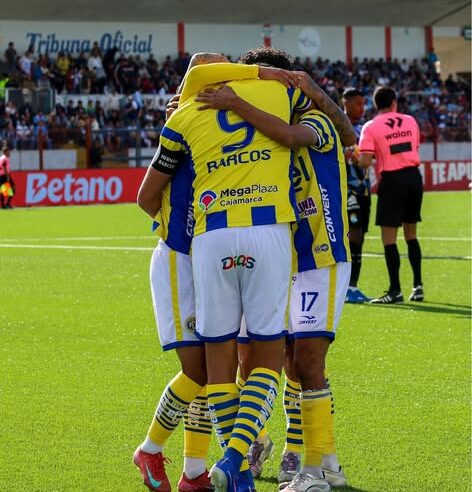De la mano de Hernán Barcos, Cajamarca FC aplastó a Cristal
