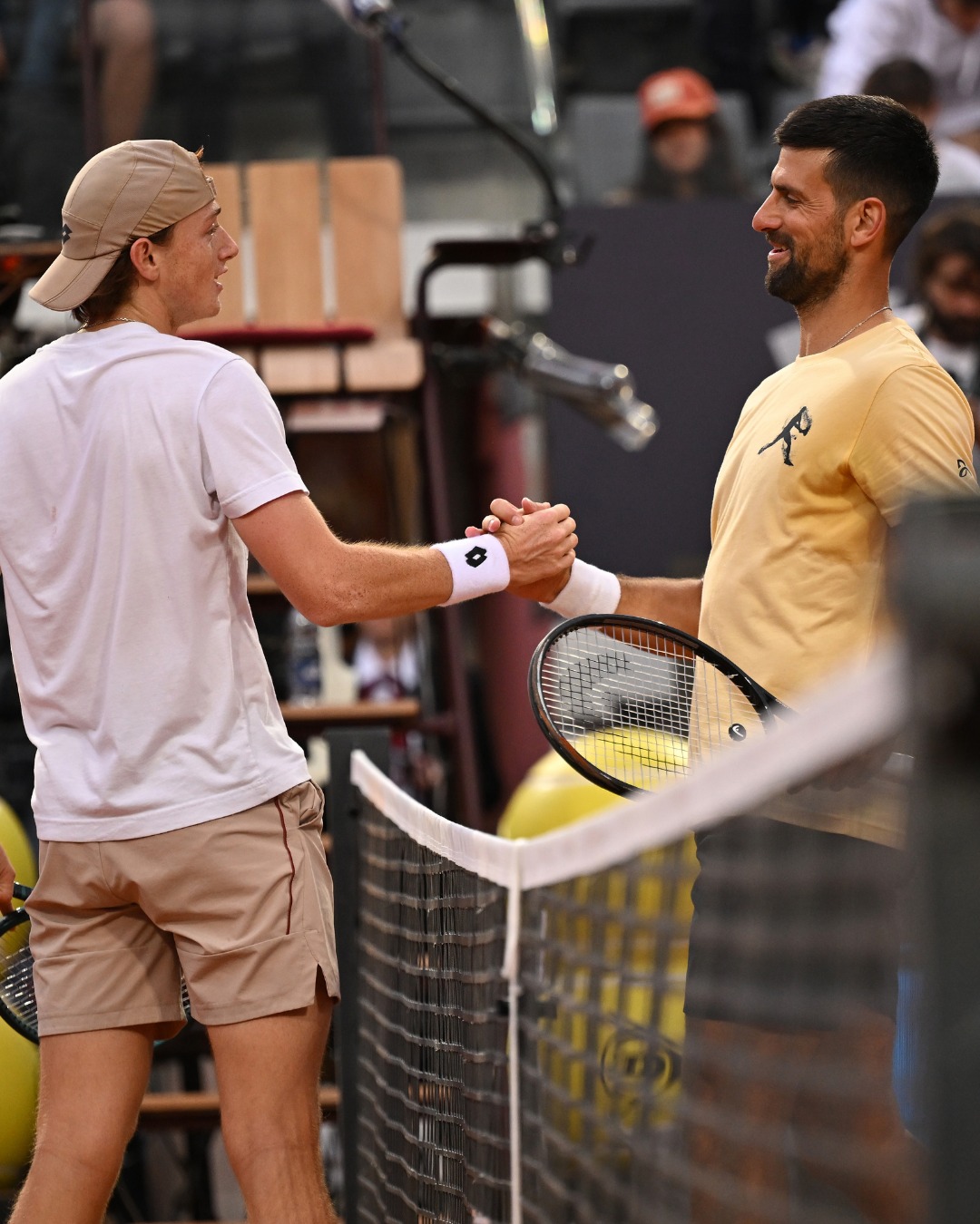 Ignacio Buse entrena junto a Novak Djokovic antes de Roland Garros