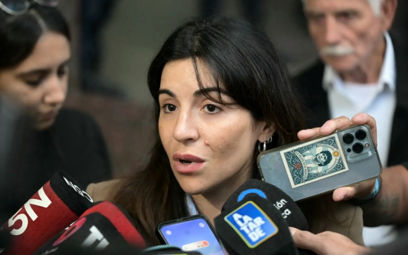 Hija de Maradona asegura que «había un plan» para controlar a su padre