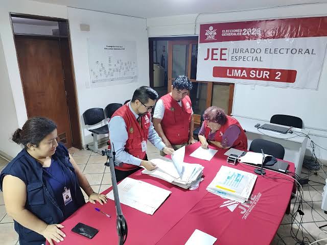 39 de 60 JEE culminaron revisión de actas observadas