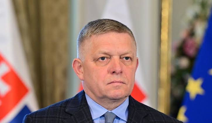 Fico afirma que Zelenski está