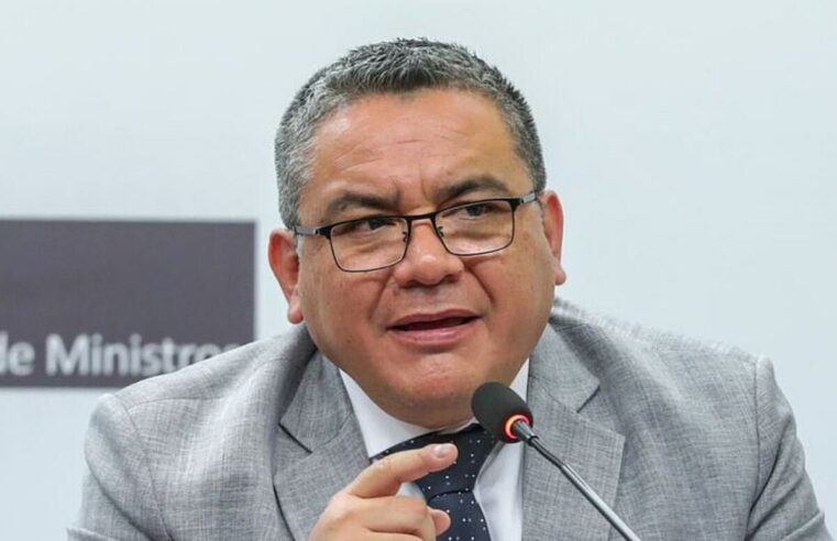 PJ ordena levantar secreto de comunicaciones de Santiváñez
