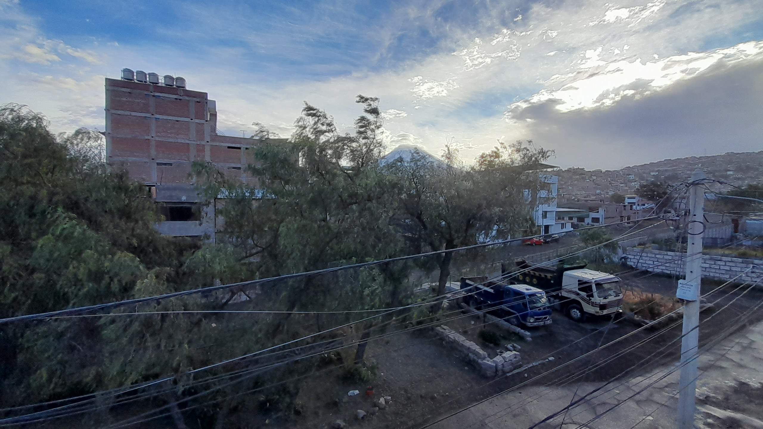 Lluvias y ventarrones sorprenden a distritos de Arequipa