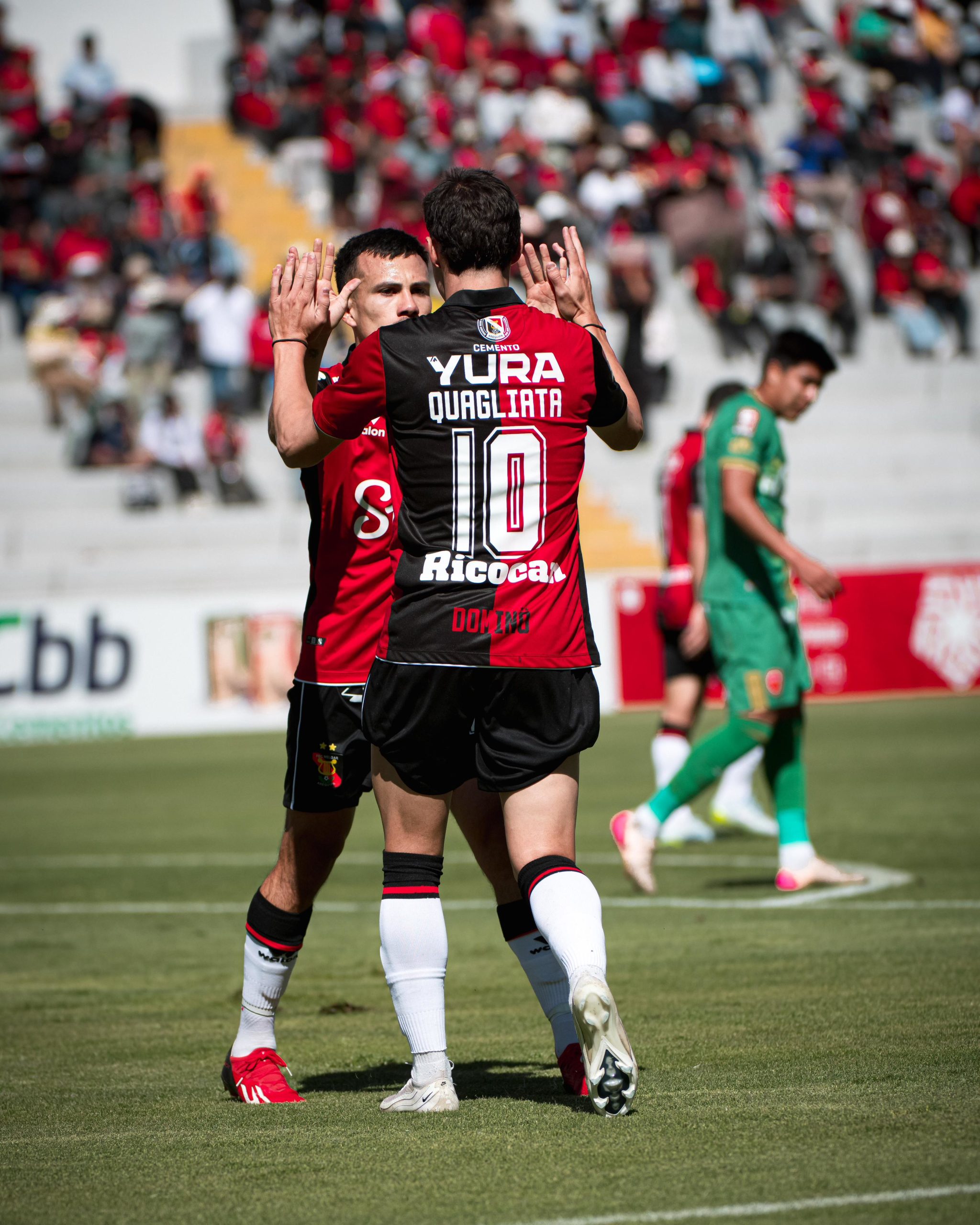 Tandazo pieza clave en el once del FBC Melgar