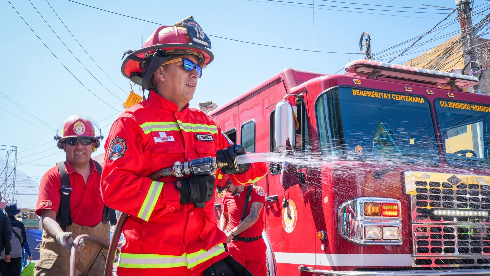 Preocupante falta de voluntarios golpea a compañías de bomberos y rescate en Arequipa
