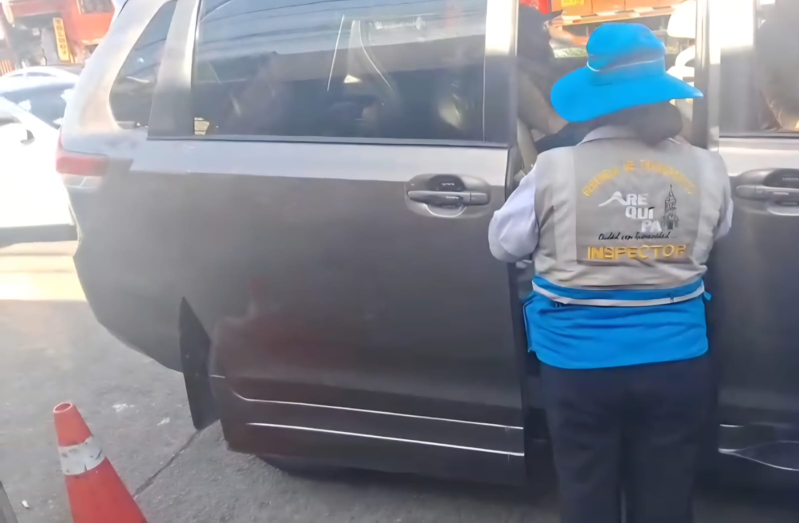 Envían al depósito a “lonchera” por prestar el servicio de traslado a Chapi sin autorización