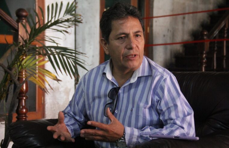 Nilson Flores advierte que la burocracia estatal es más dañina que la propia corrupción