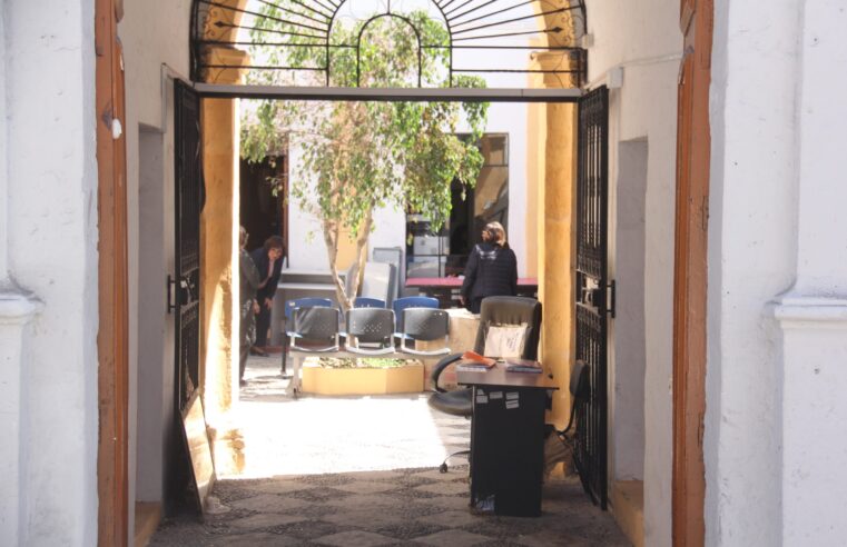 Advierten retrasos de GREA en desalojo de local de La Recoleta